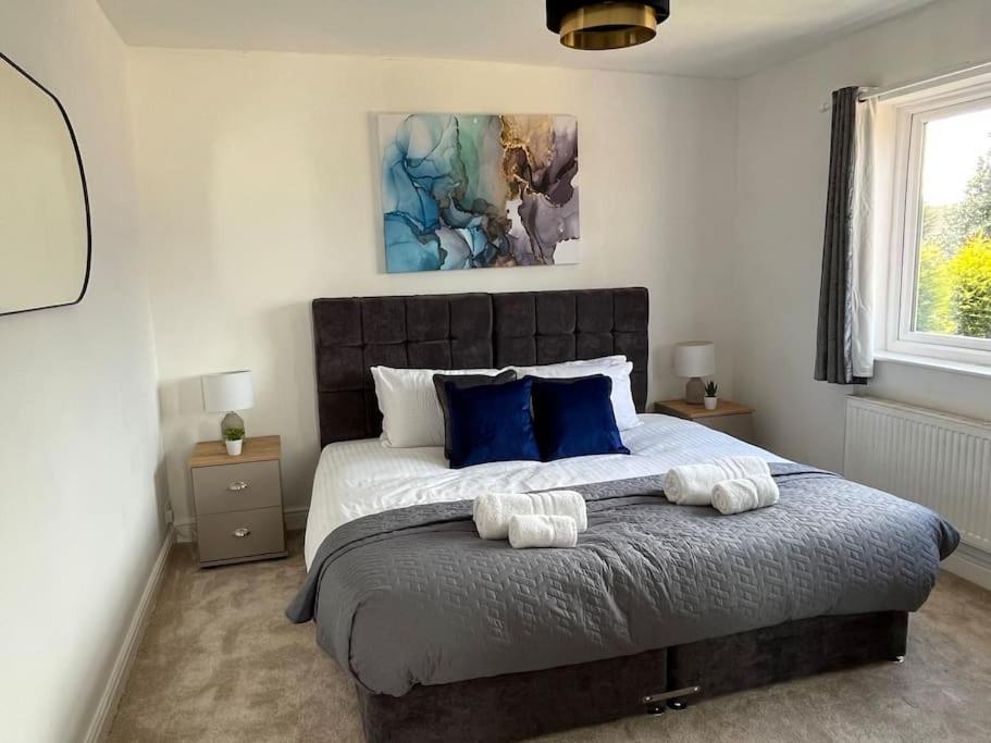 Modern 4-Bed House With Garden & Parking Villa Coventry Exterior photo